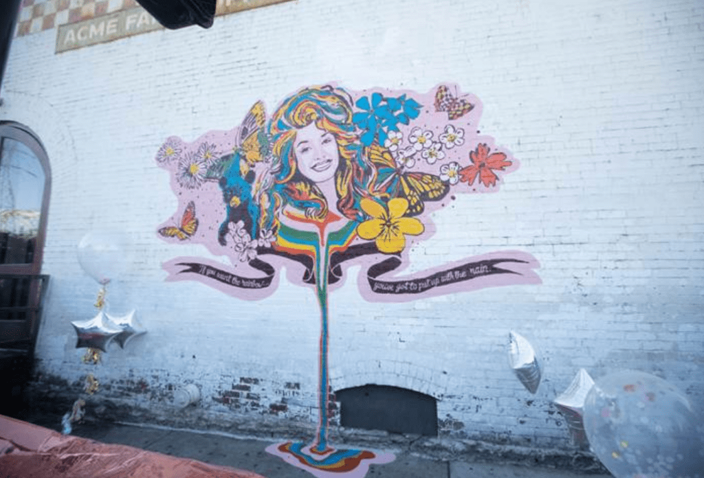 Dolly Parton mural