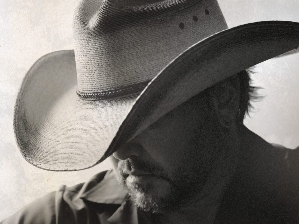 Jason Aldean - maverick-country.com